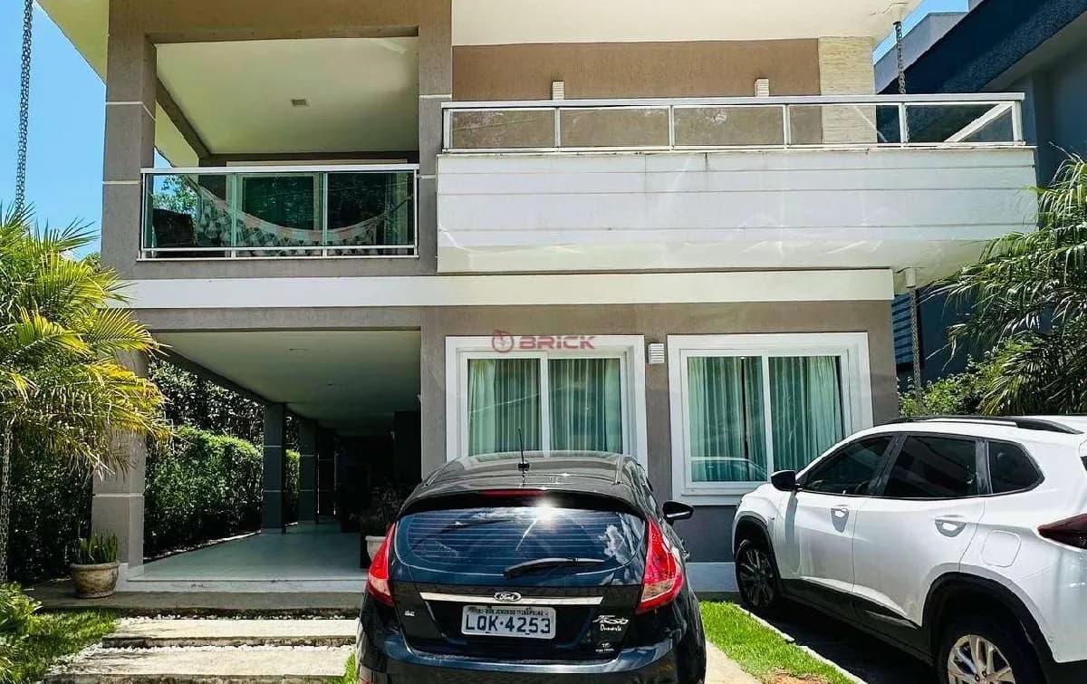 Casa com 4 suítes em condomínio na Cascata do Imbuí - Teresópolis/RJ.