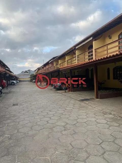 Casa com 2 quartos em condomínio no Parque São Luiz - Teresópolis/RJ.