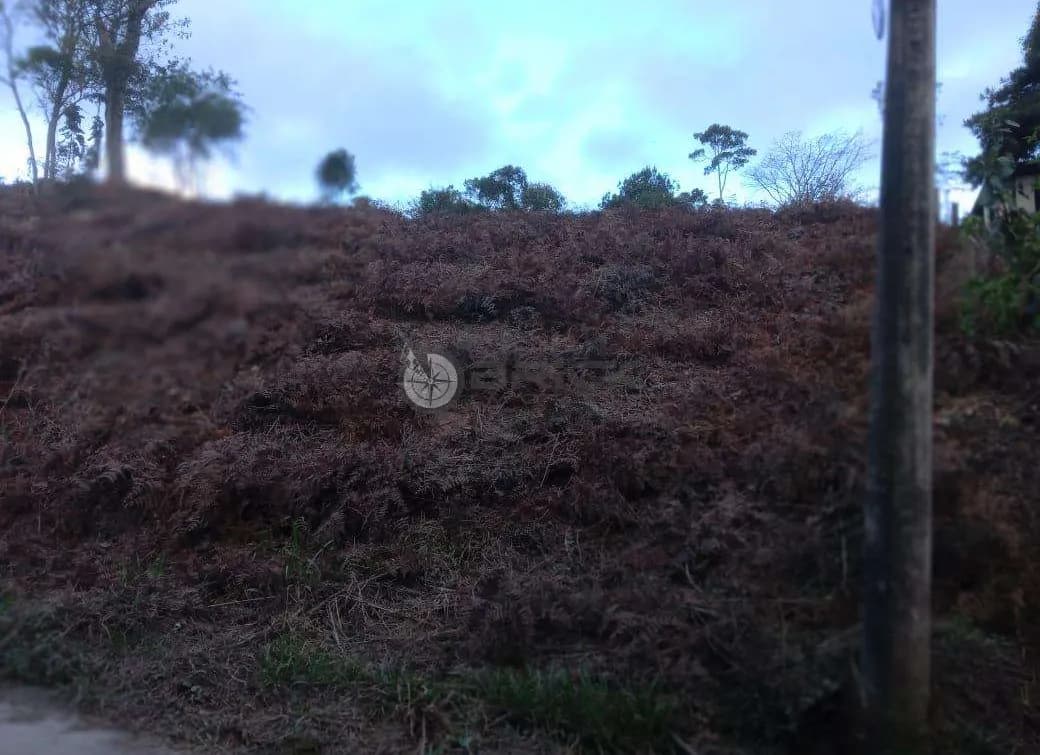 Terreno com 2.300 m² em Albuquerque - Teresópolis/RJ