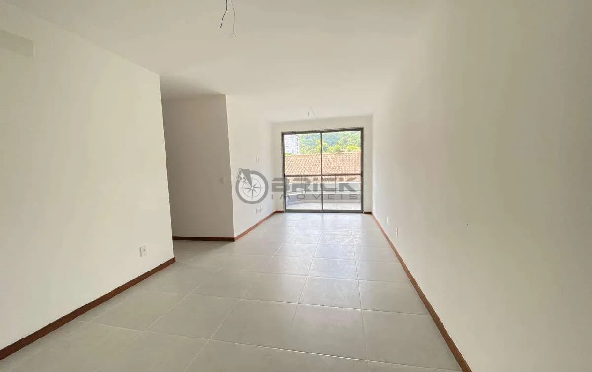 Apartamento com 3 quartos sendo 1 suíte, 100 m² no Alto - Teresópolis/RJ.