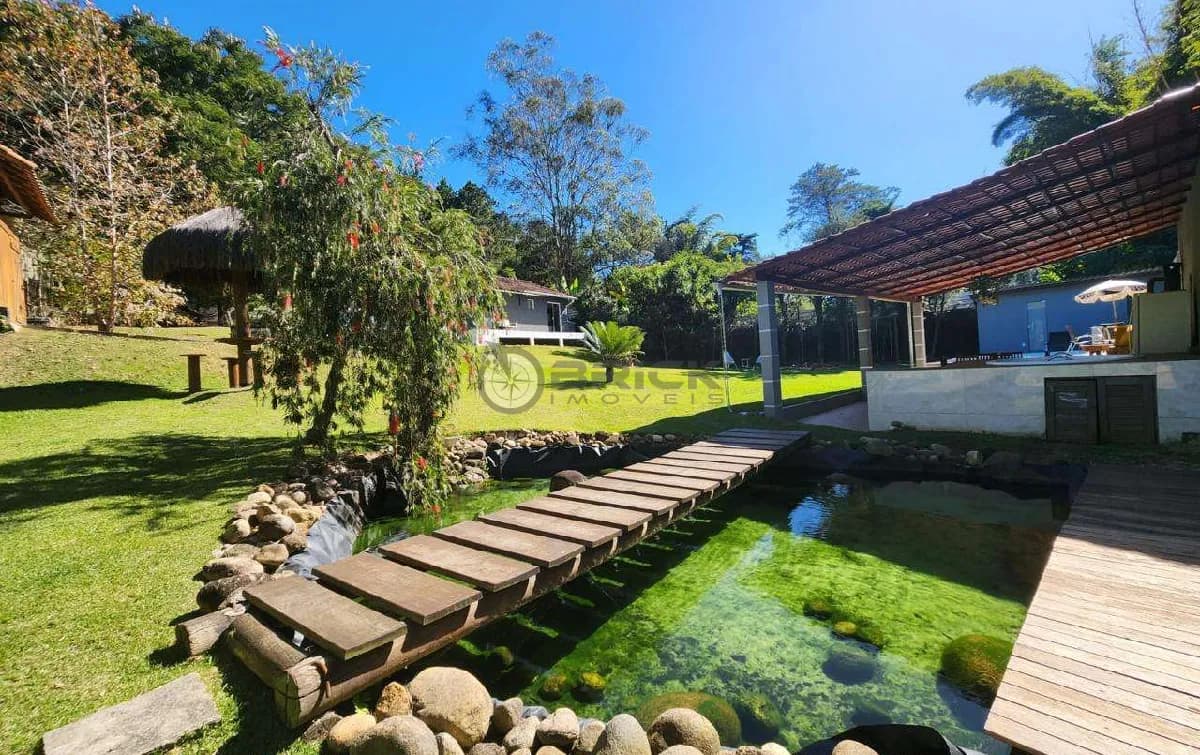 Casa com 2 quartos sendo 1 suíte, 135 m² em Albuquerque - Teresópolis/RJ.