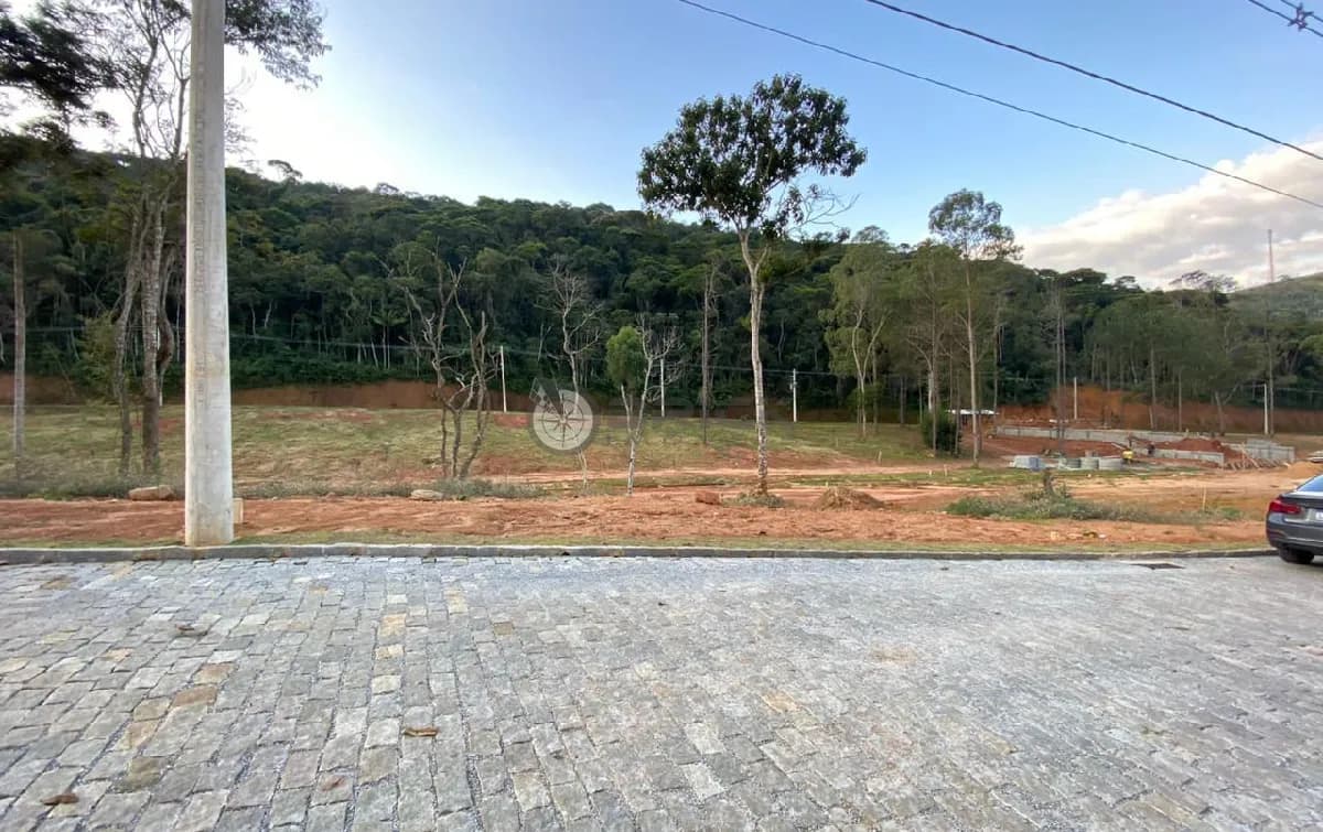 Terreno á venda, 441 m² na Prata - Teresópolis/RJ.