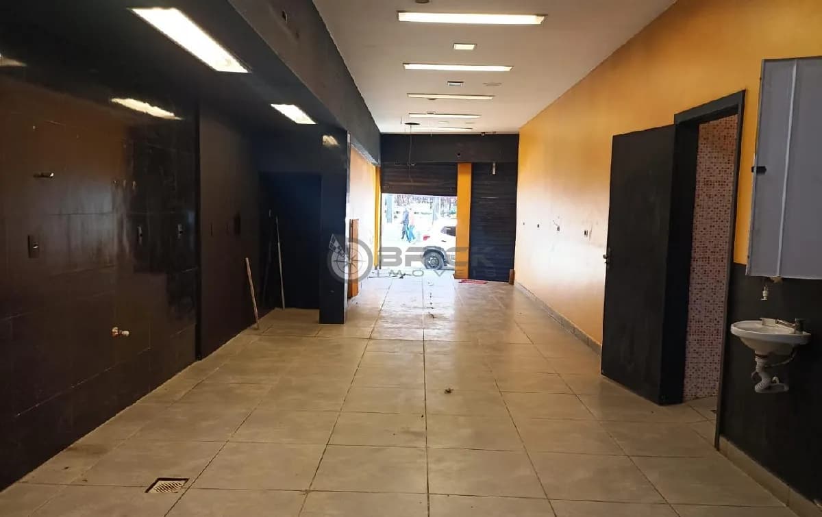 Loja para locação, 73 m² na Várzea - Teresópolis/RJ.