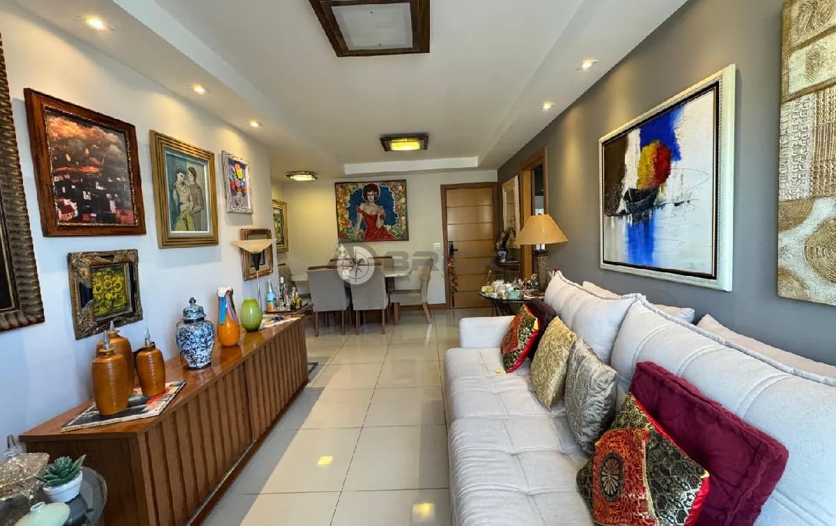 Apartamento à venda com 2 quartos sendo 1 suíte, 75.96 m² em Agriões - Teresópolis/RJ.