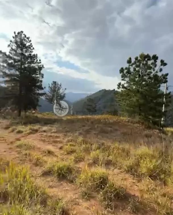 Terreno à venda dentro de condomínio, 428 m² em Albuquerque - Teresópolis/RJ.