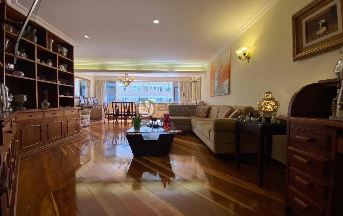 Apartamento à venda com 3 quartos sendo 1 suíte, 166.3 m² em  Agriões - Teresópolis/RJ.