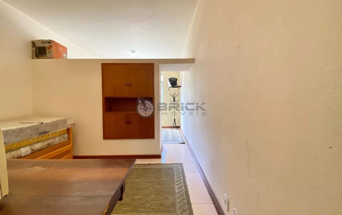 Apartamento à venda com 1 quarto, 31 m² no Alto - Teresópolis/RJ.