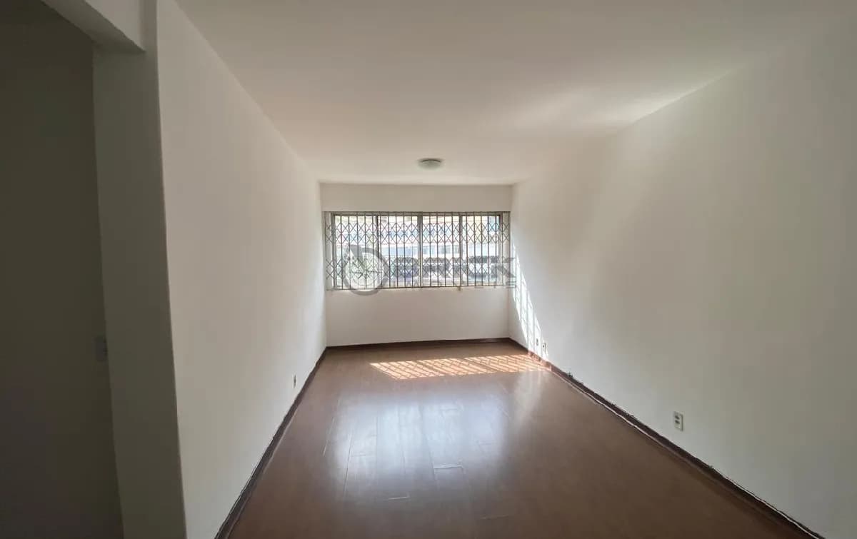 Apartamento à venda com 2 quartos + dependência completa, 86 m² na Várzea - Teresópolis/RJ.