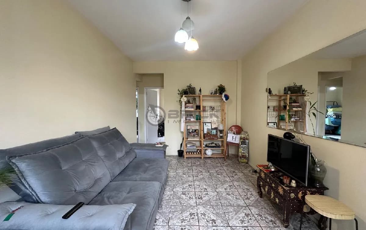 Apartamento à venda com 2 quartos, 55 m² na Várzea - Teresópolis/RJ.