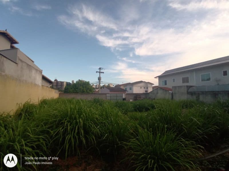 Terreno no bairro VOLDAC em VOLTA REDONDA