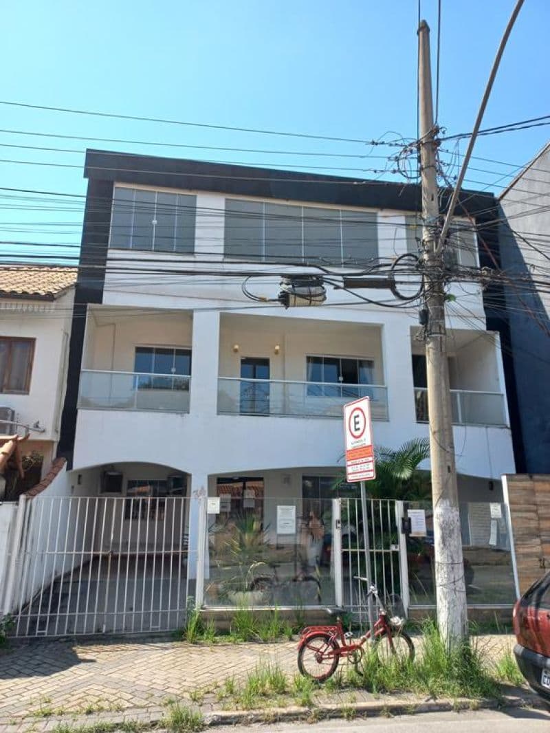 Salão no bairro Jardim Paraíba em VOLTA REDONDA