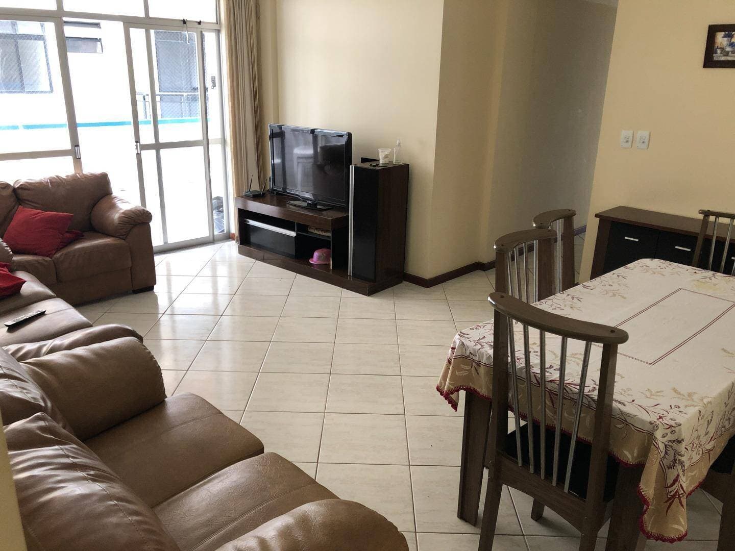 Apartamento amplo próximo a praia, Algodoal, Cabo Frio/RJ