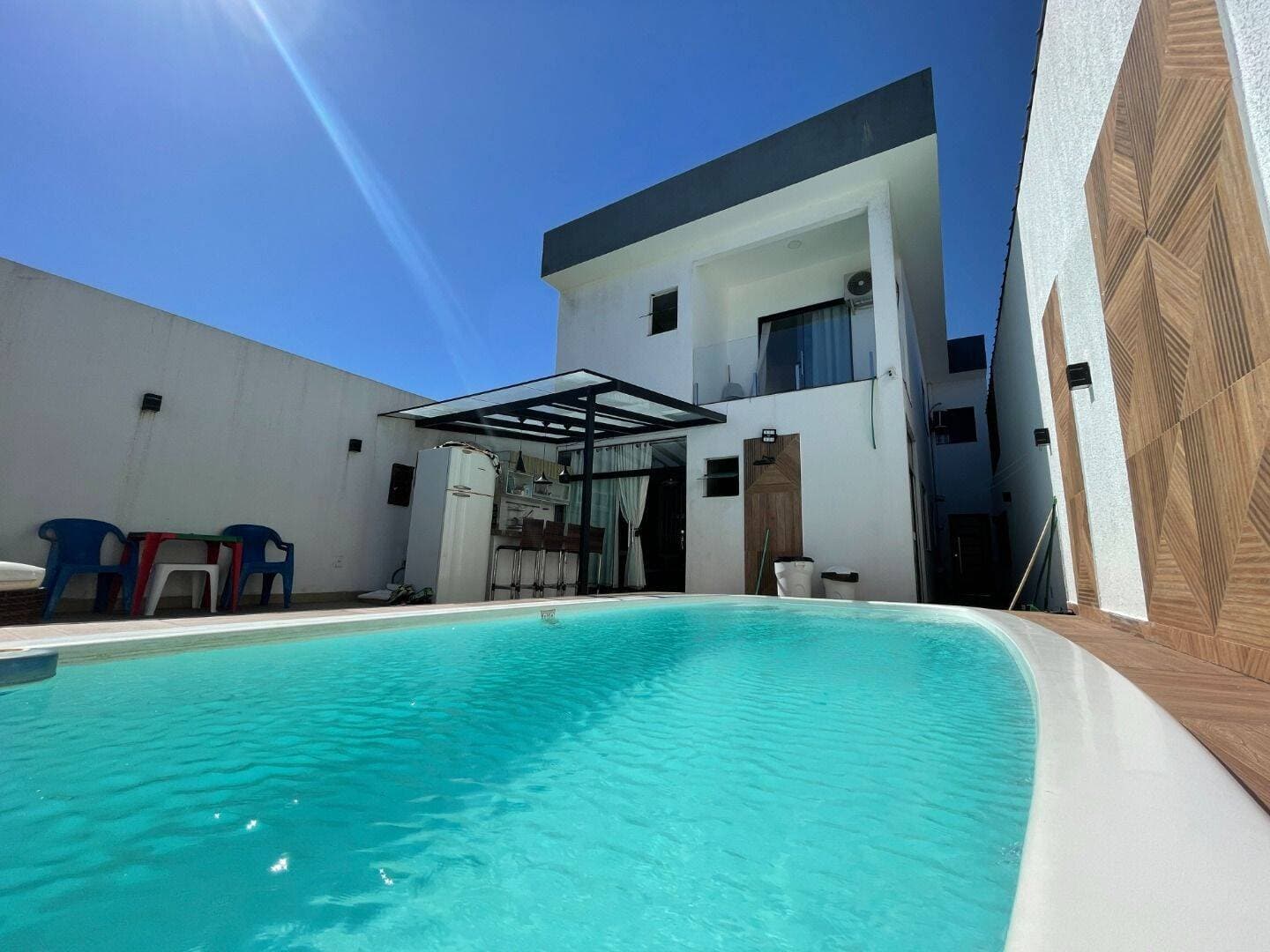 À Venda - Linda Casa independente - Novo Portinho, Cabo Frio/RJ