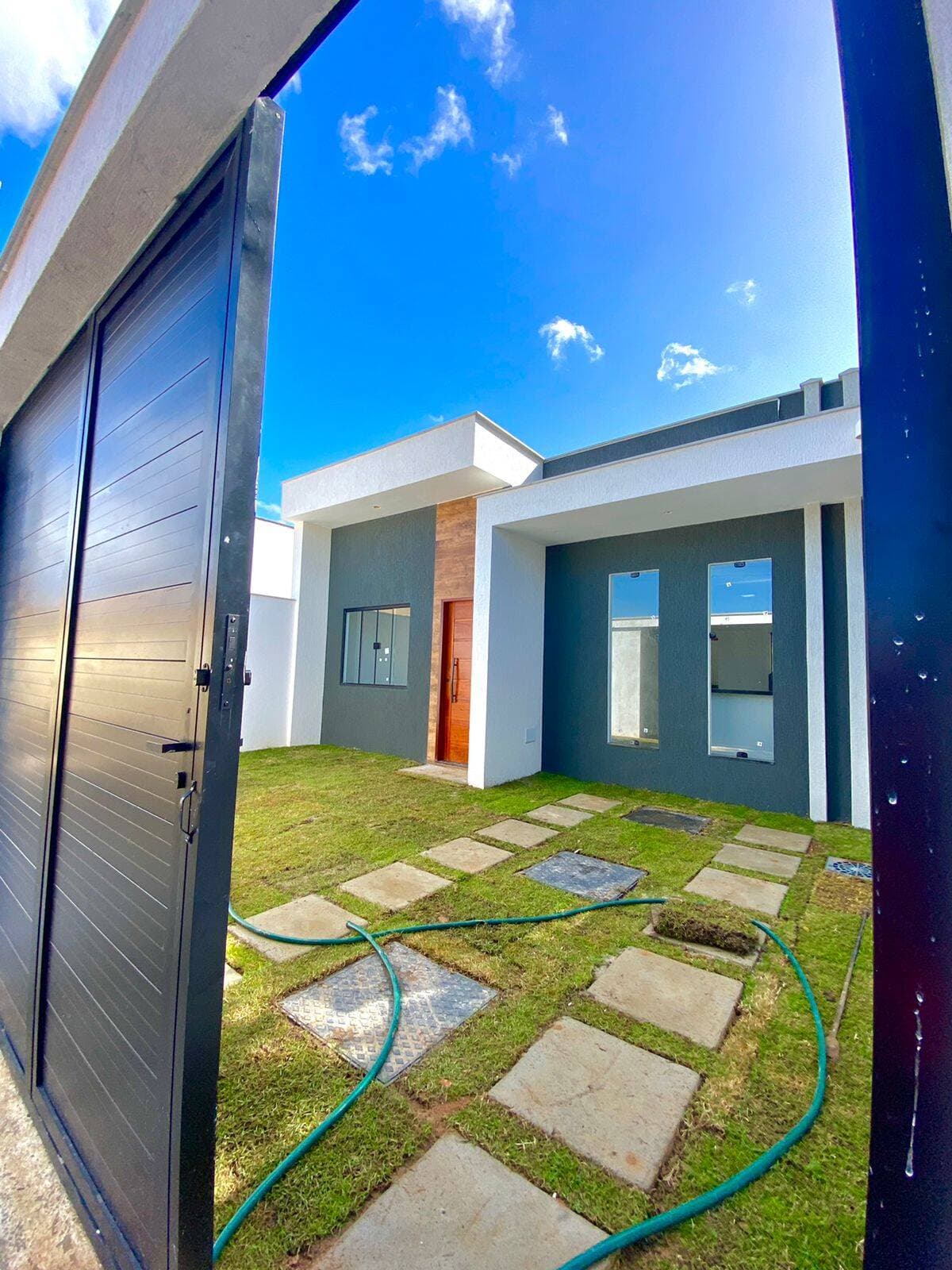 Casa Linear, 02 Quartos sendo 1 Suite - Vila do Peró, Cabo Frio/RJ