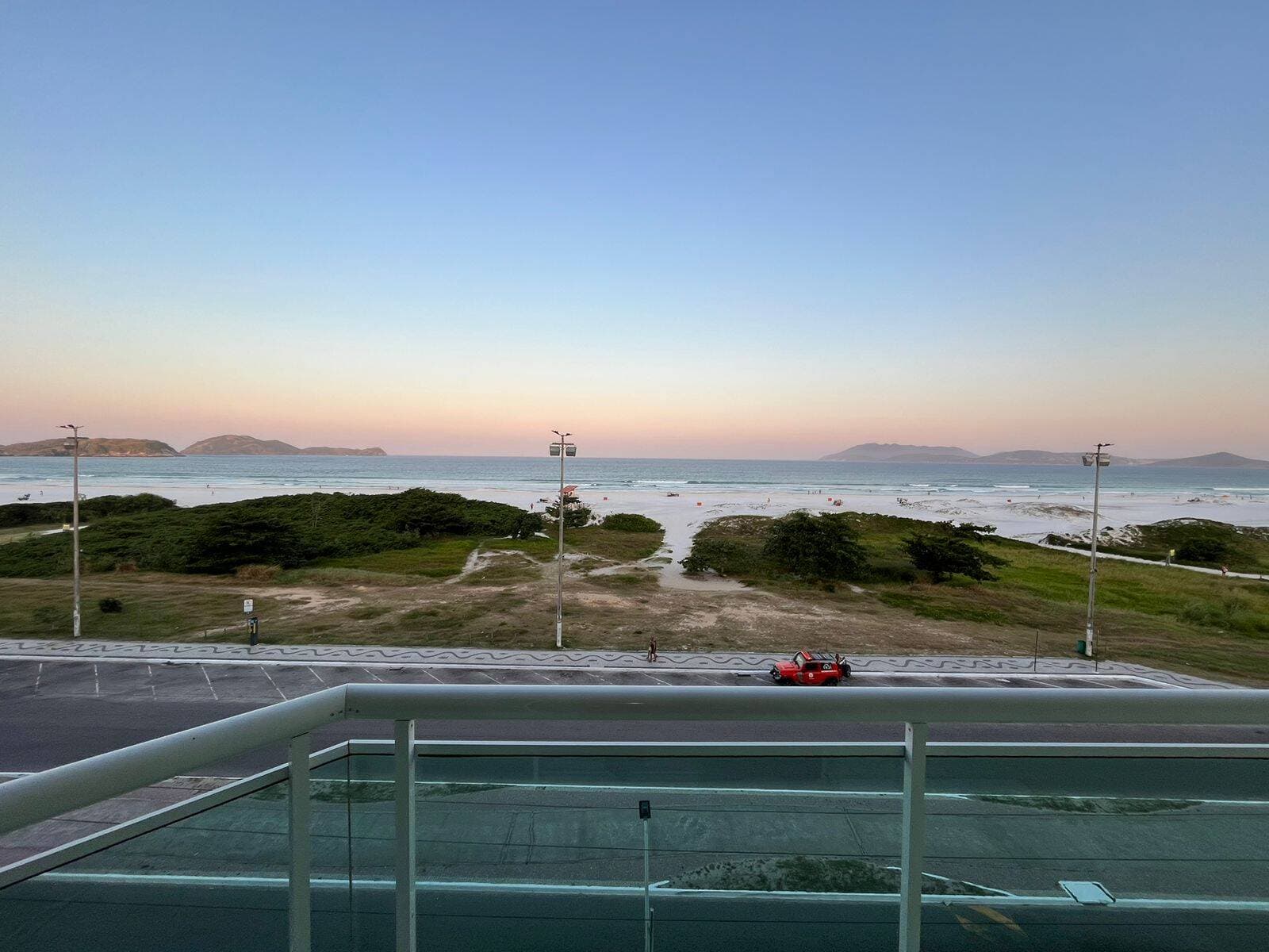 Apartamento com vista Praia do Forte - OPORTUNIDADE - 2 quartos