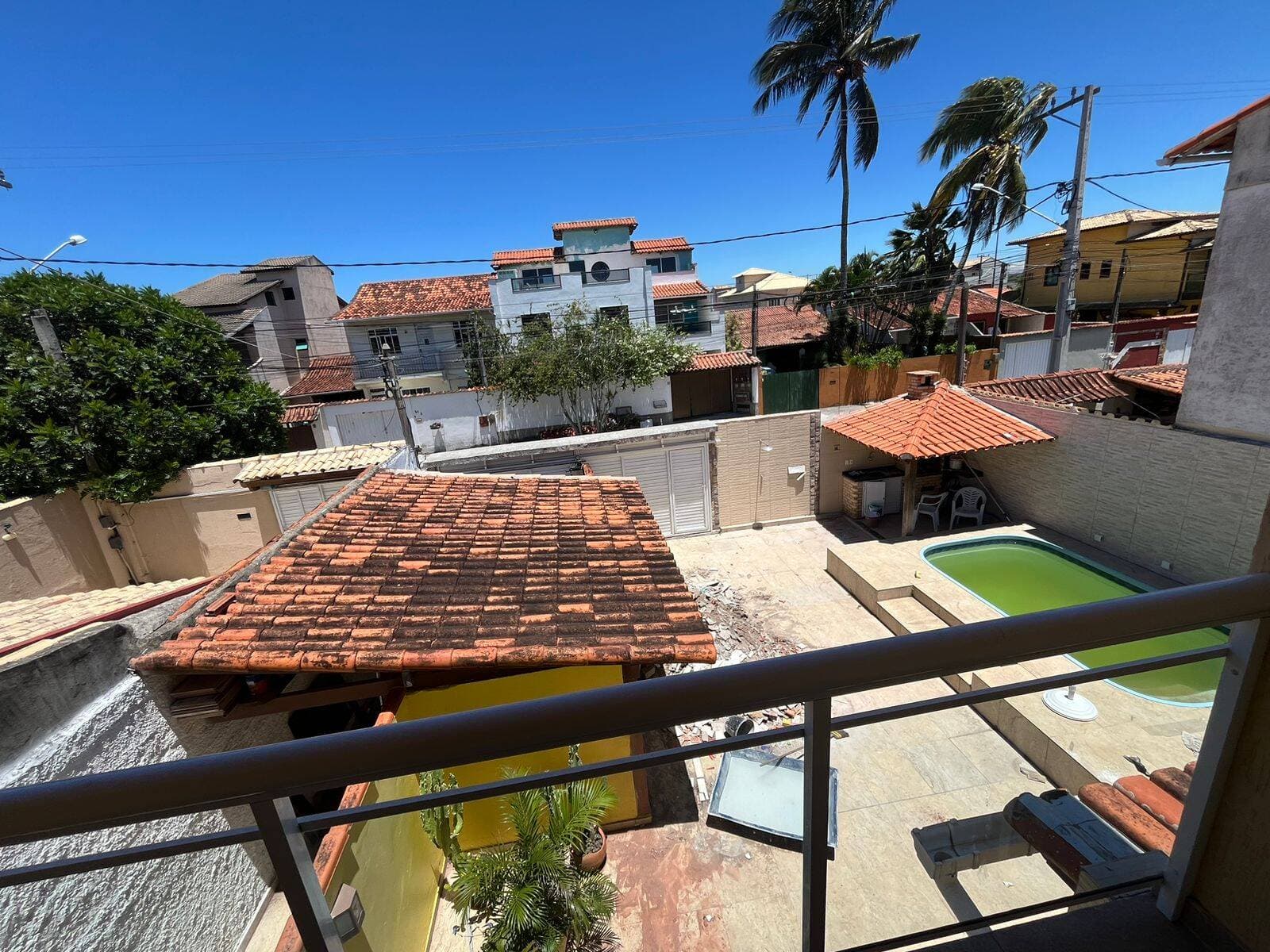 CASA INDEPENDENTE COM 4 QUARTOS - Jardim Excelsior Cabo Frio RJ