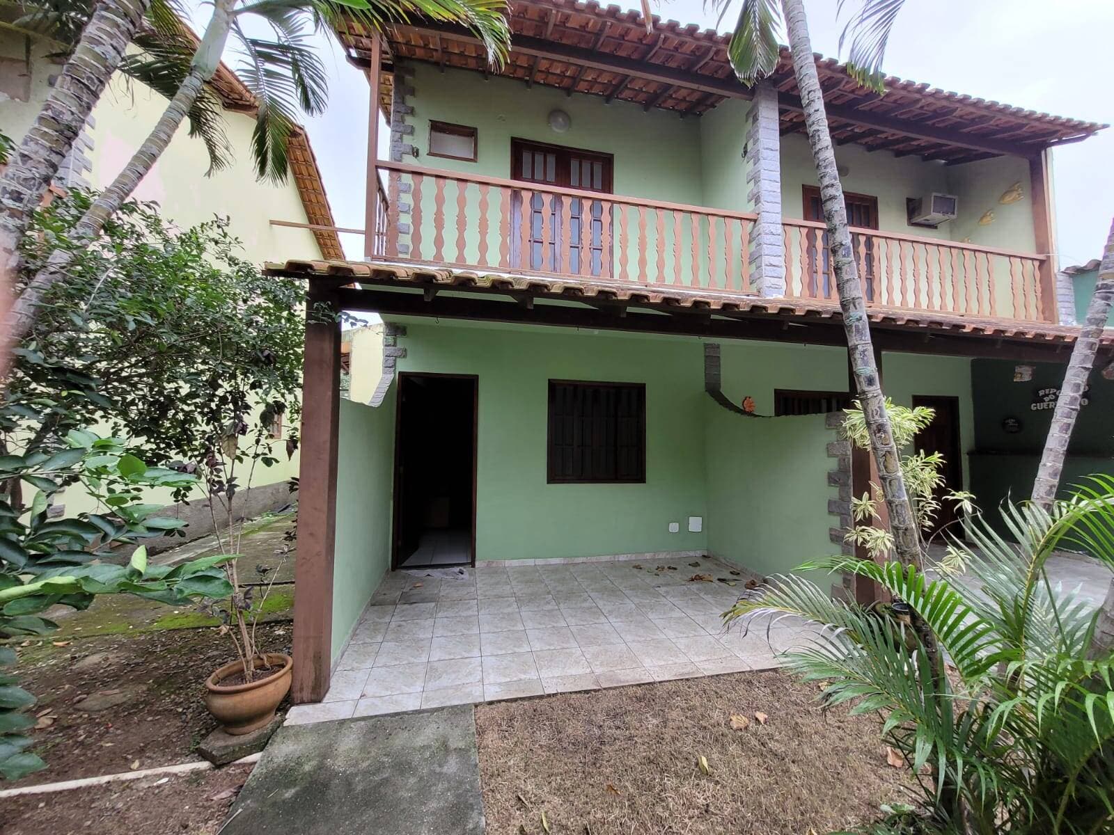 Casa Duplex com 2 Quartos e Sacada em condomínio sem taxa