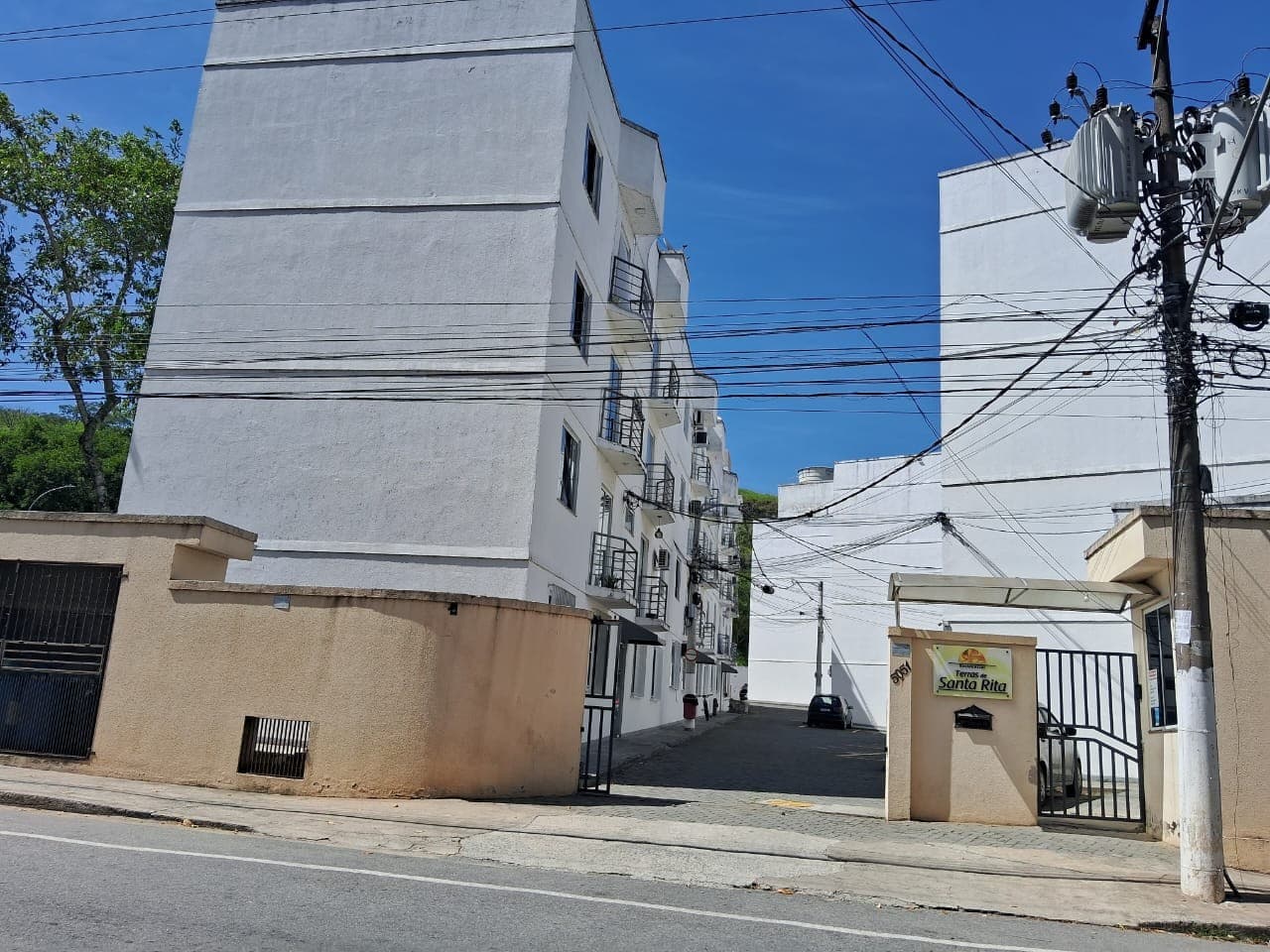 Apartamento para Locação, em Volta Redonda, bairro Voldac/Santa Rita do Zarur, 2 dormitórios, 1 banheiro, 1 vaga