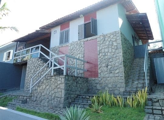 Linda casa em Condomínio no bairro São Marcos - Macaé