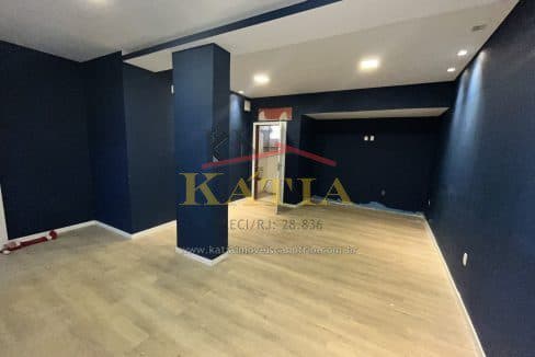 ALUGUEL COMERCIAL: LOJA LINEAR 600M², CENTRO- CABO FRIO: ALJ010