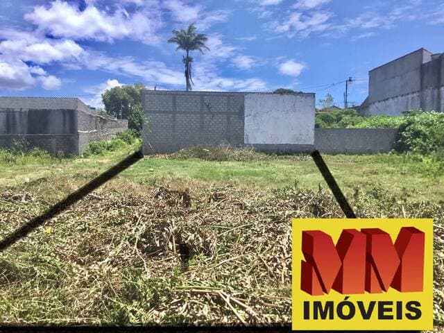 Lote de 450m² no Bairro Vila do Peró