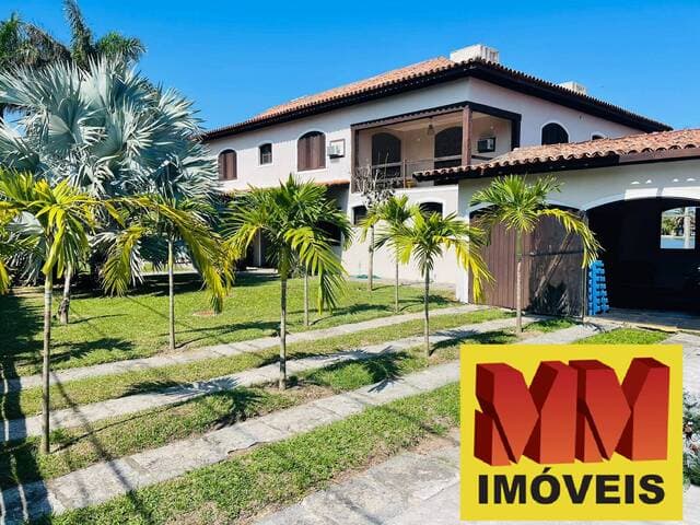 Mansão no Condomínio Moringa em Cabo Frio-RJ