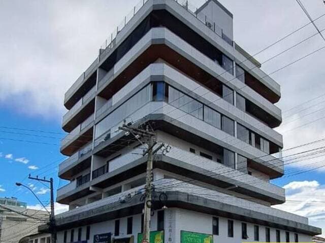 Apartamento Sala/Quarto no Centro de Cabo Frio.