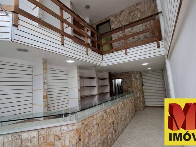 Excelente Loja no Shopping dos Biquinis