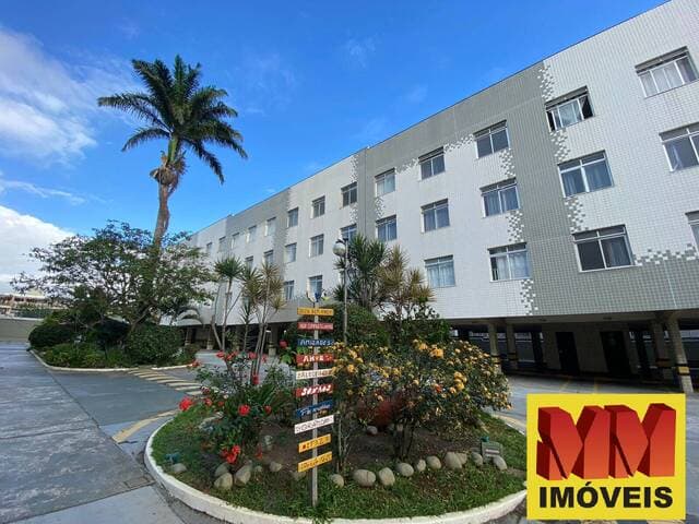 Apartamento com dois quartos, a apenas 150 metros da praia do Forte!