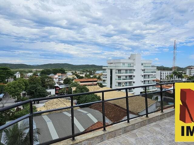 Cobertura com 4 Quartos no Bairro Passagem - Cabo Frio
