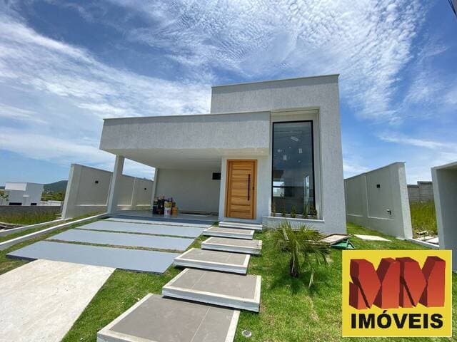 Casa de alto padrão em bairro planejado em São Pedro da Aldeia