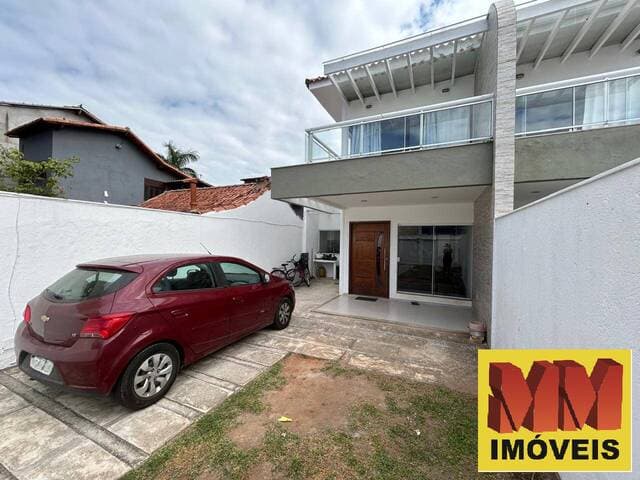Casa Independente com 3 quartos à Venda em Cabo Frio/RJ