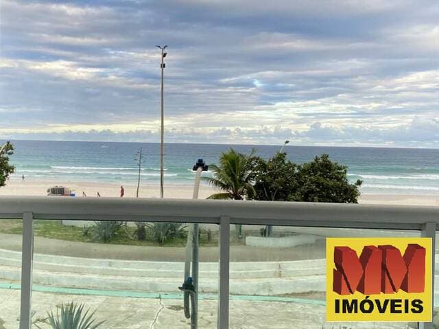 Apartamento frente mar na Praia do Forte em Cabo Frio-RJ