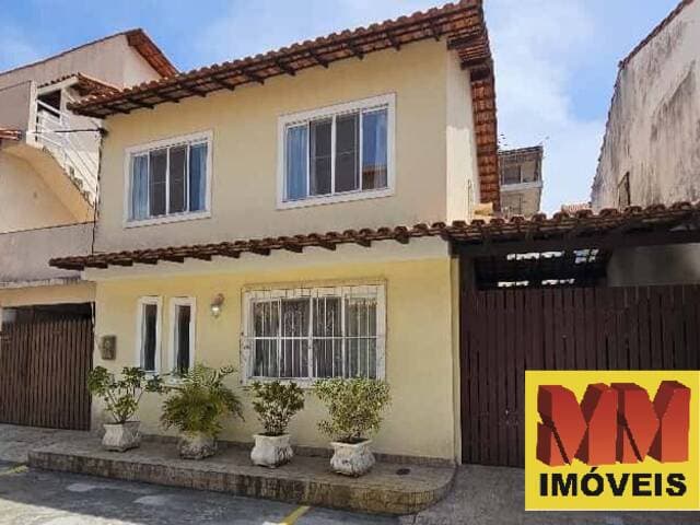 Casa duplex a venda em Condomínio no Braga em Cabo Frio.