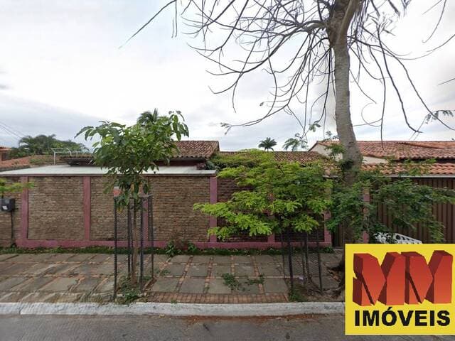 Casa independente com amplo terreno nas Palmeiras – Cabo Frio-RJ