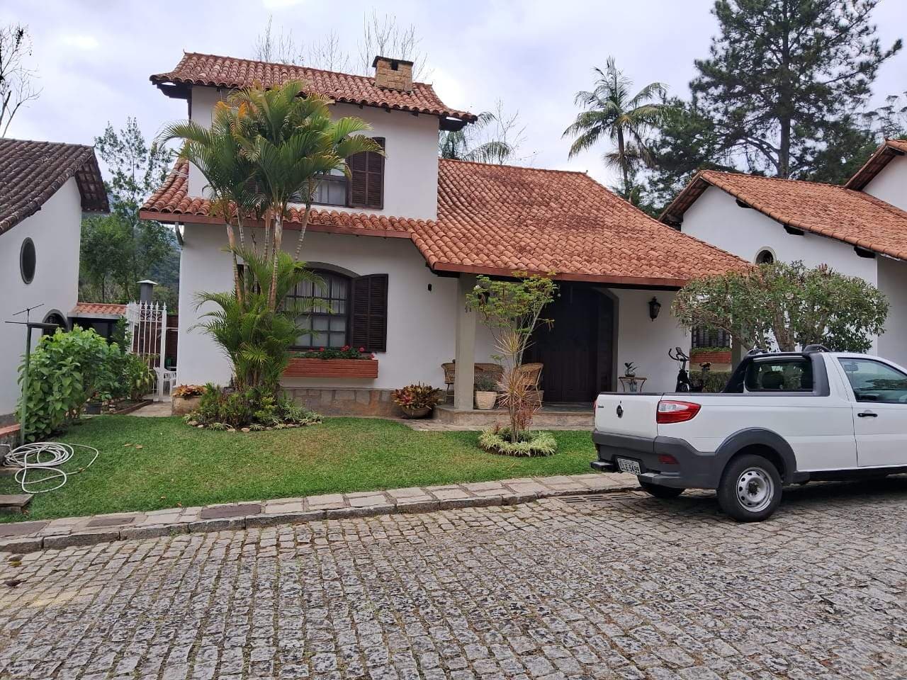 Casa em condomínio à venda na Ermitage