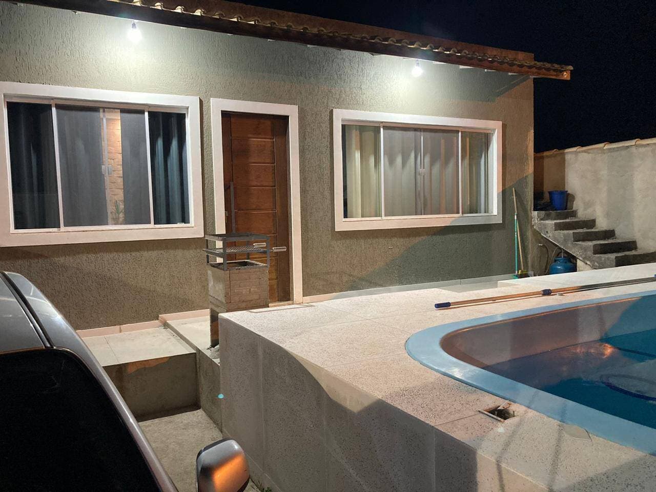 Casa linear independente, 2 quartos, com piscina, Marina - Búzios