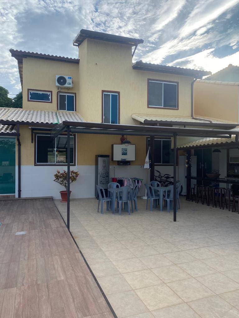 Casa duplex individual em condomínio, 4 quartos, São Pedro da Aldeia