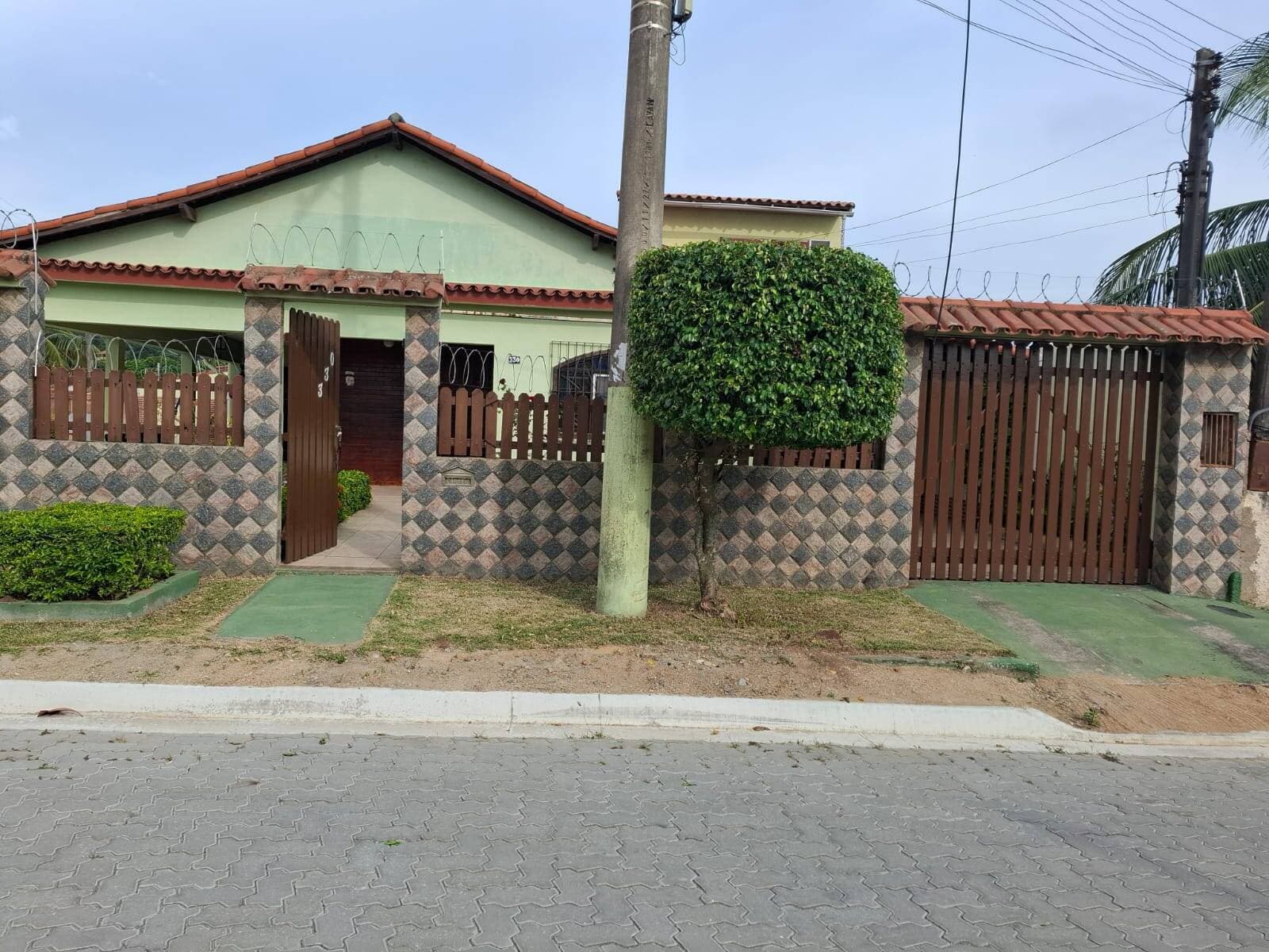 Casa térrea independente, 3 quartos, Tamariz - Iguaba Grande