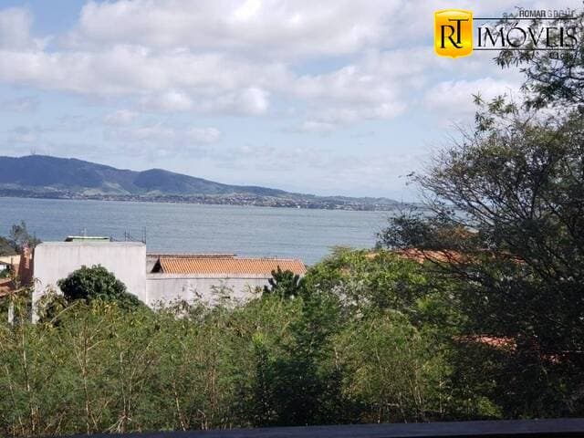 Área Com Projeto Aprovado Para Construção De Condomínio.