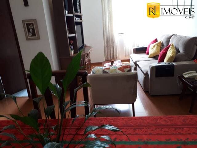 Ótimo apartamento de 2 quartos a venda no Centro de Petrópolis RJ