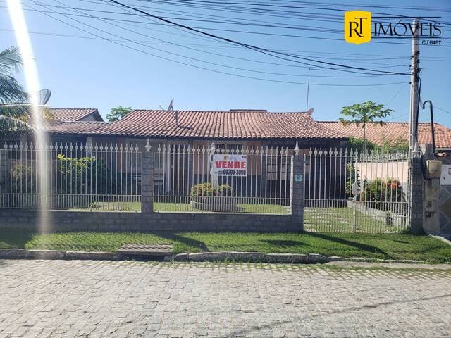 Casa à venda dentro do condomínio Olga Diuana em São Pedro da Aldeia