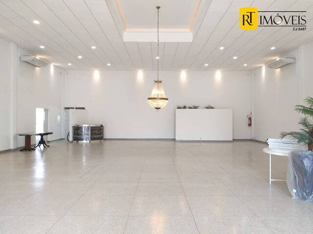 Galpão/Salão para venda em Araruama-RJ