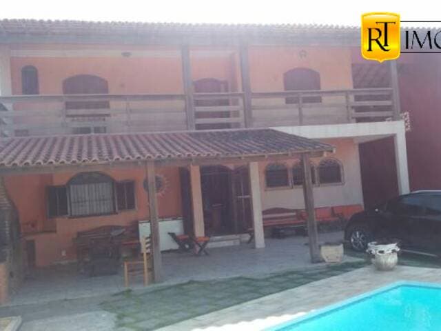 Casa independente a venda de 6 quartos no Vinhateiro São Pedro da Aldeia RJ