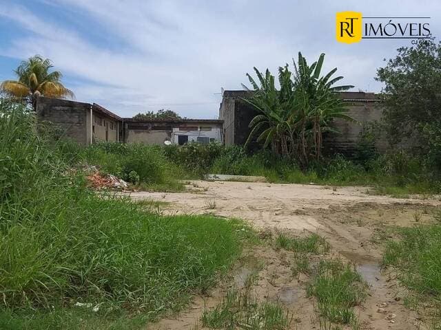 Terreno grande com RGI à venda no Coqueiral - Araruama/RJ