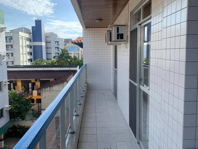Belíssimo apartamento na Praia do Forte da pra ir andando pra Praia!!!!