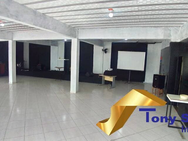 EXCELENTE PREDIO COMERCIAL!!!