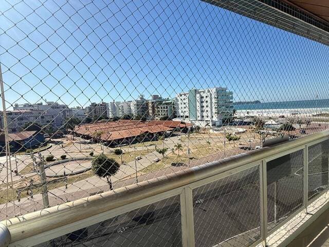 Apartamento 4 quartos em frente á praia do Forte com área de Lazer !!!