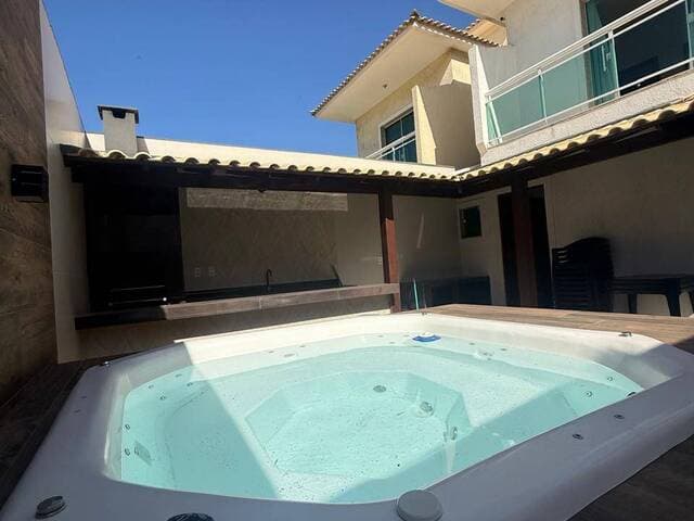 Casa alto padrão 4 quartos, com área Gourmet e SPA na Praia do Foguete !!!