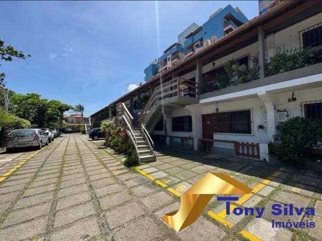 Excelente Oportunidade, Casa Duplex em Condomínio!